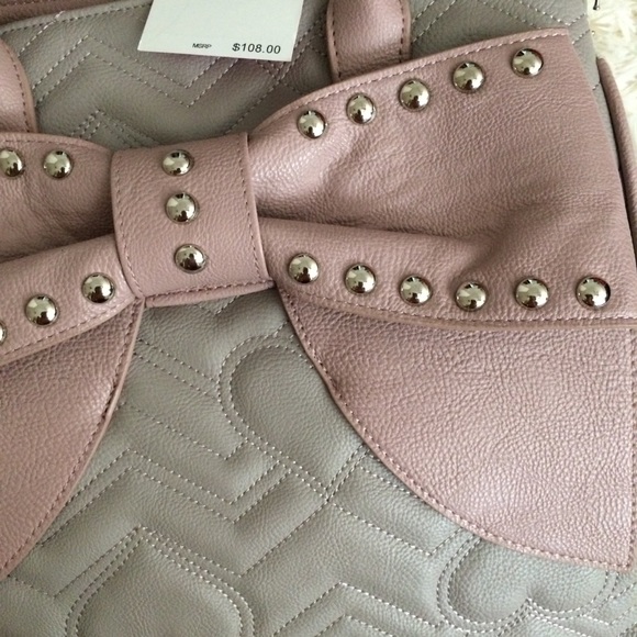 Betsey Johnson studded bow quilted satchel bag - Picture 2 of 8